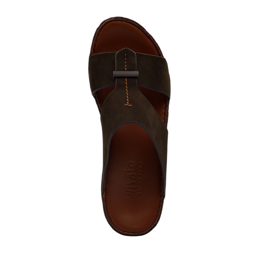 Top view of brown leather cerchio cucire comfort shoes sandal with stitched details