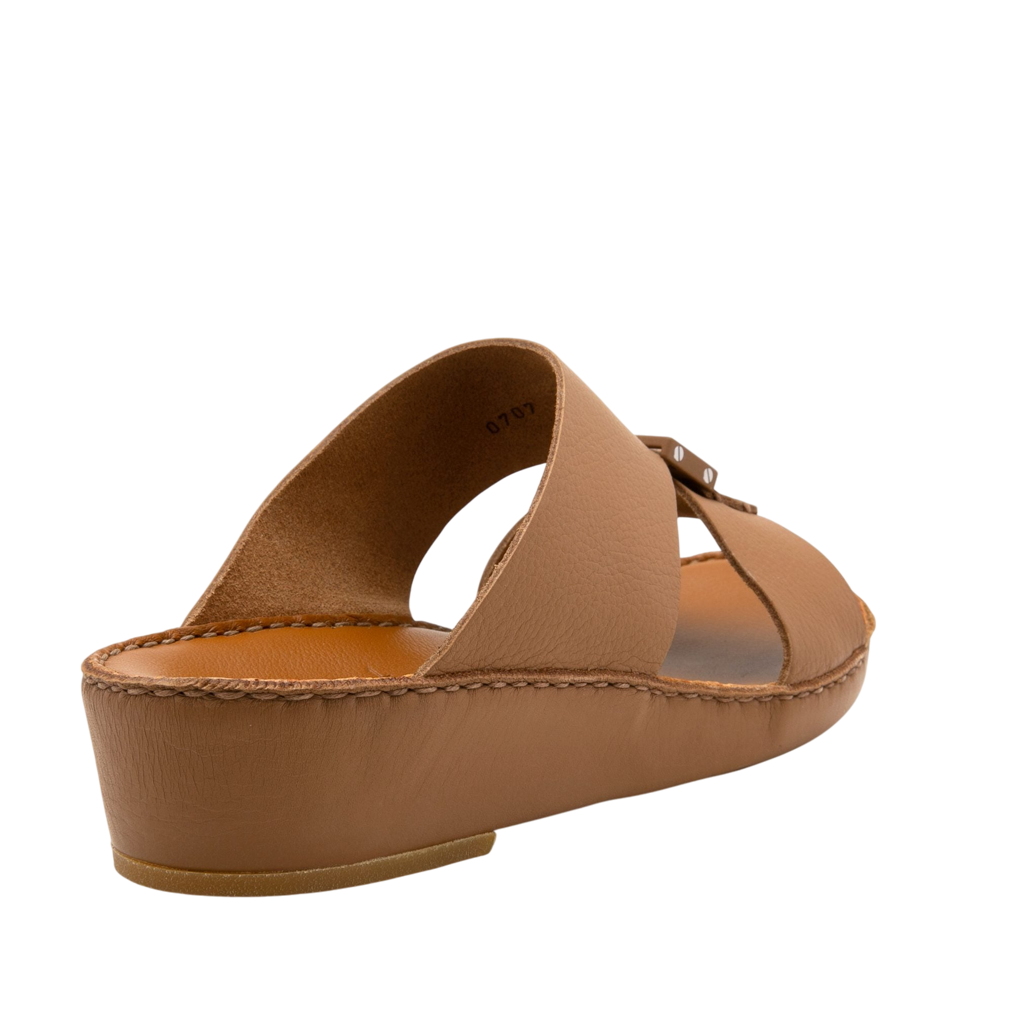 Private Collection classic leather sandals in brown with cushioned sole and open toe design