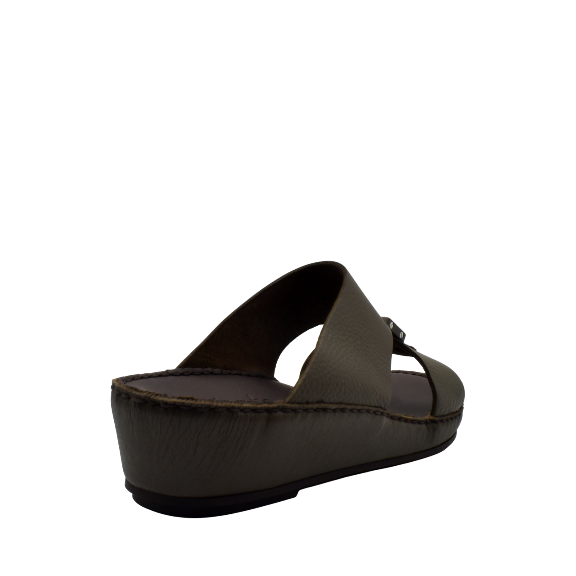 Private Collection premium casual sandals in brown with cushioned sole and open toe design