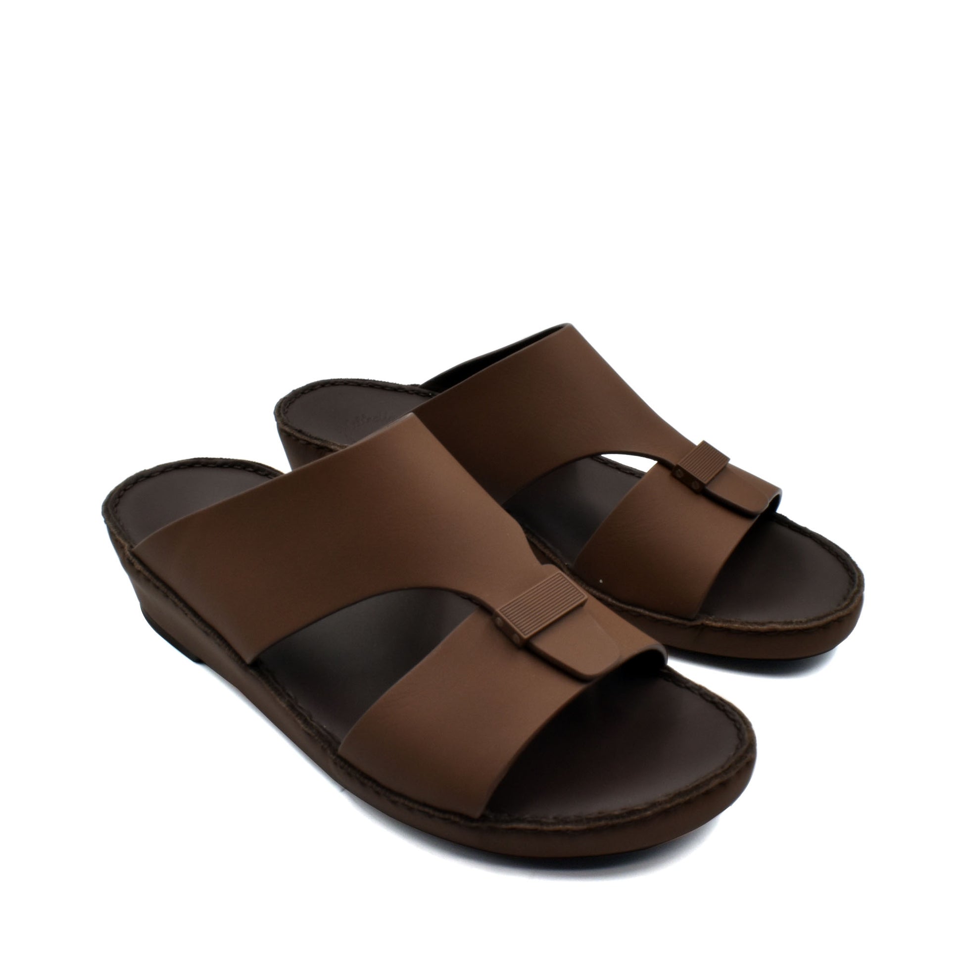 Brown Cerchio Gomato sandals with wide straps and open toe design for casual comfort