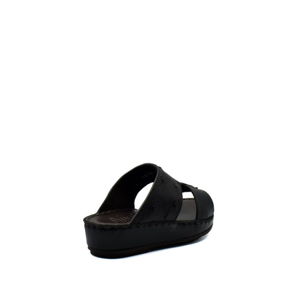 Black comfortable kids sandals with open toe design and cushioned sole from Private Collection