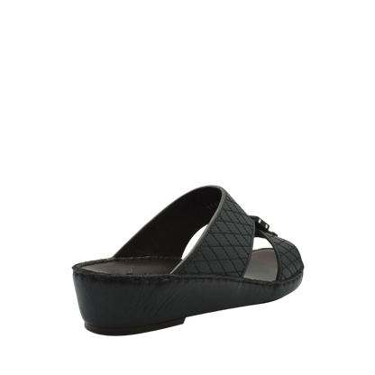 Black deercalf leather sandals with woven upper and cushioned sole for comfortable wear