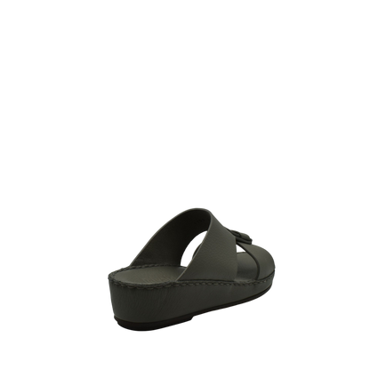 High-quality kids sandals in black with cushioned sole and adjustable straps for comfort