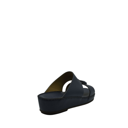 Black open-toe high-quality kids sandals with cushioned sole and adjustable straps