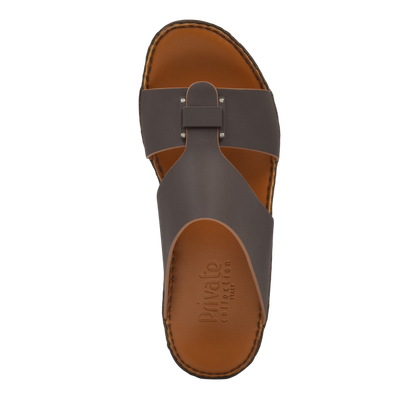 Private collection Manetta Rubbercalf sandals in brown with stylish leather straps and cushioned footbed