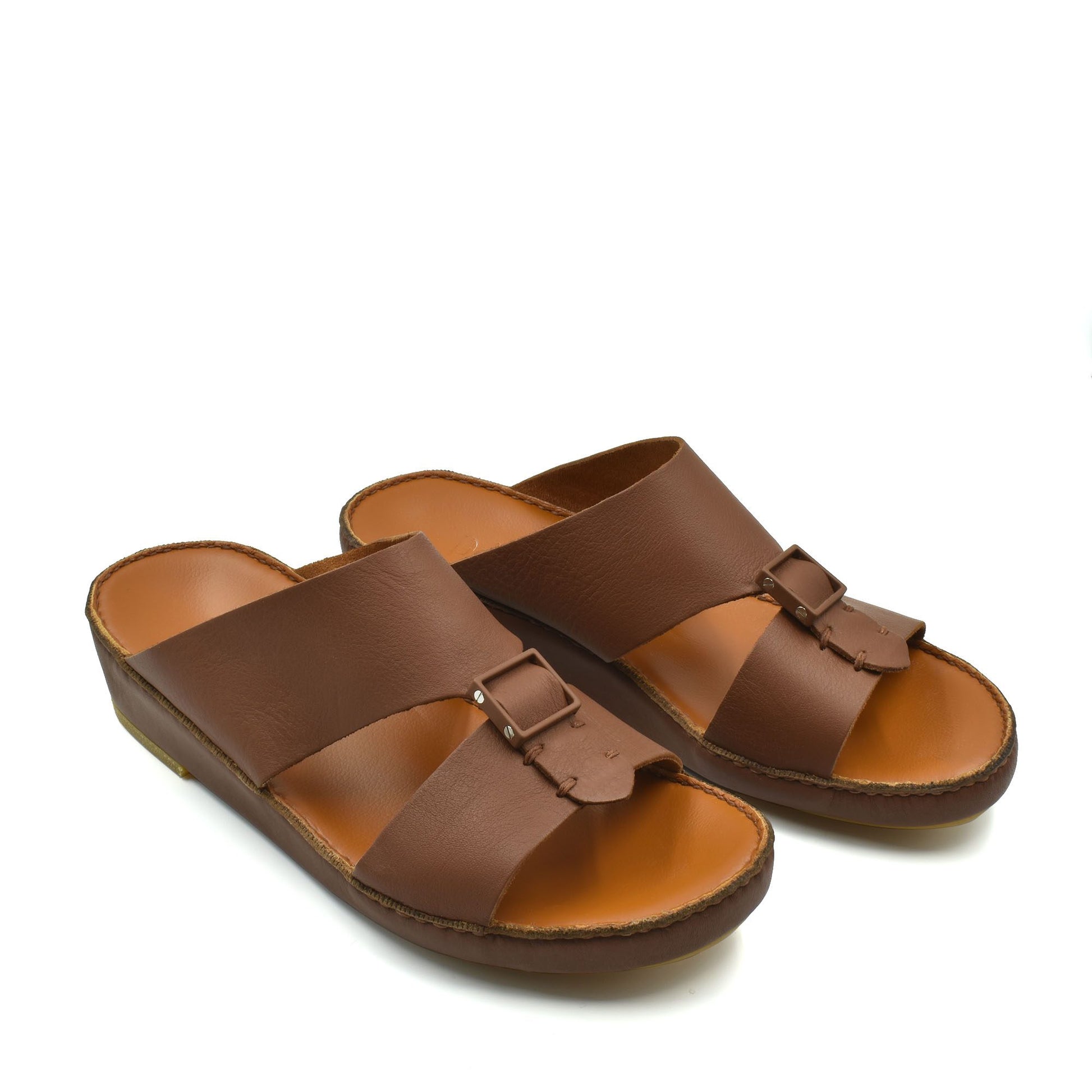 Private Collection classic leather sandals in brown with buckle detail and cushioned sole