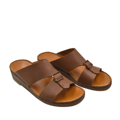 Private Collection classic leather sandals in brown with buckle detail and cushioned sole