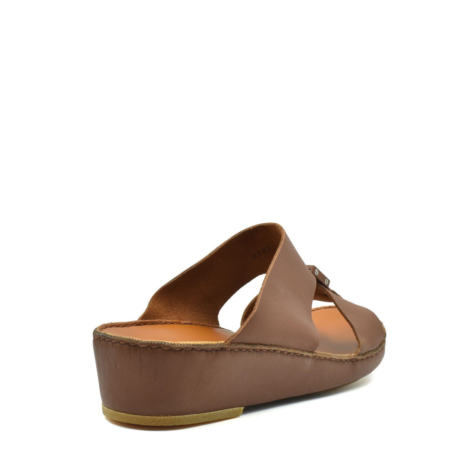 Private Collection classic leather sandals in brown with a wedge sole and open toe design