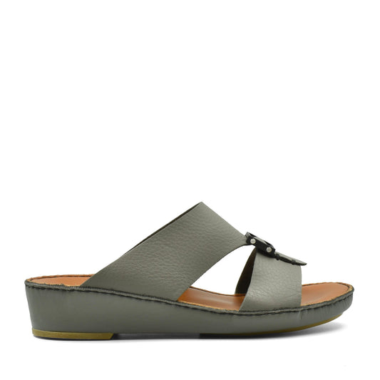 Private Collection classic leather sandals in gray with cushioned sole and adjustable strap