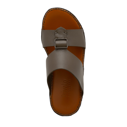 Private Collection classic leather sandals in brown with cross strap and buckle detail