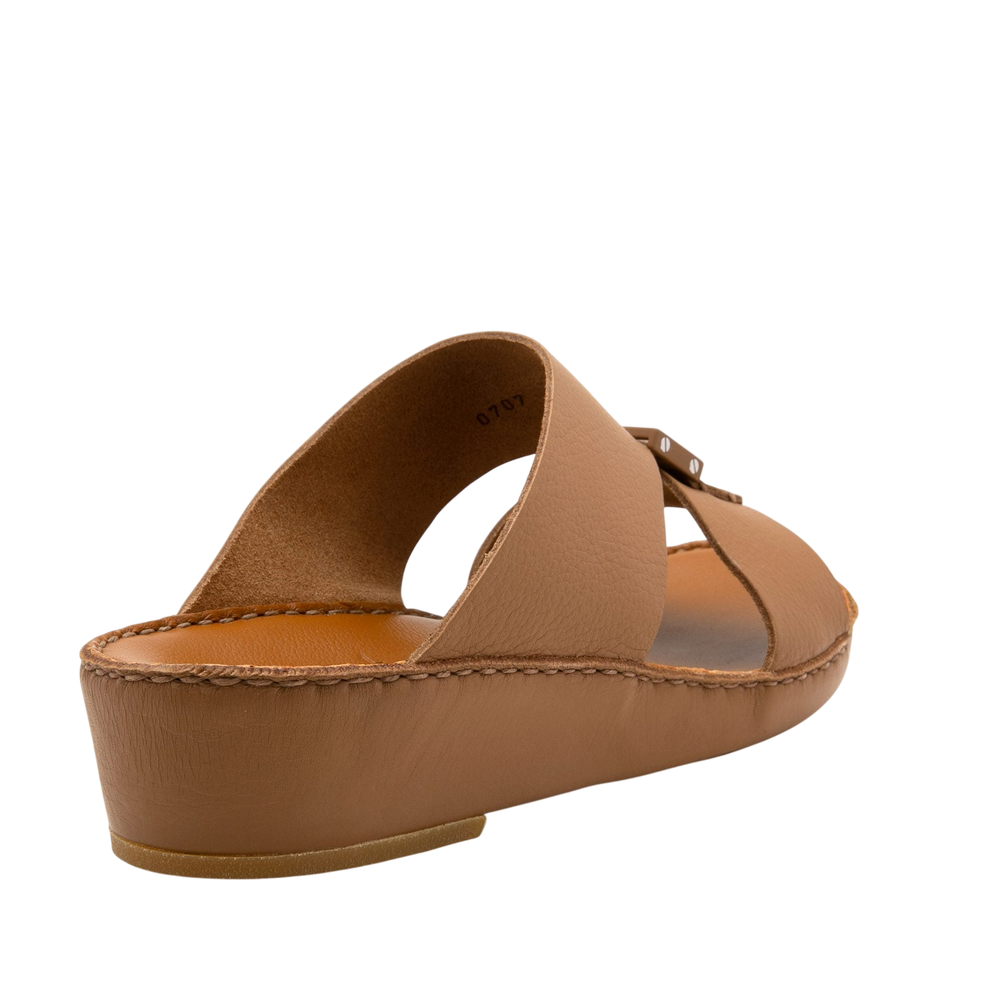 Private Collection classic leather sandals in brown with cushioned sole and open toe design