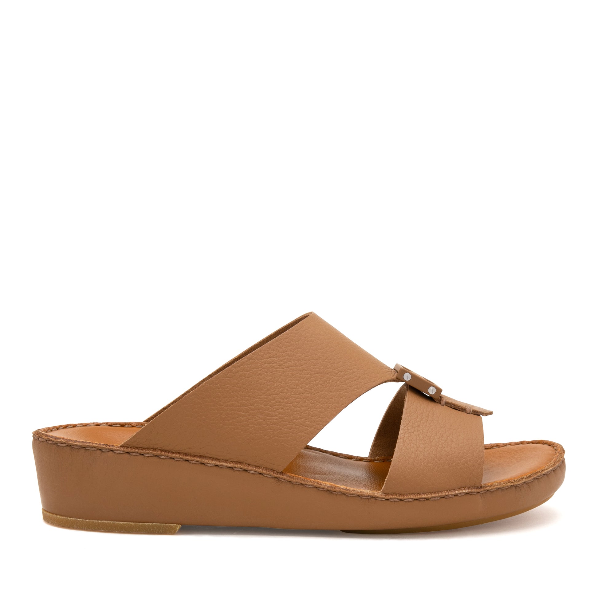 Private Collection classic leather sandals in brown with cushioned footbed and open toe design