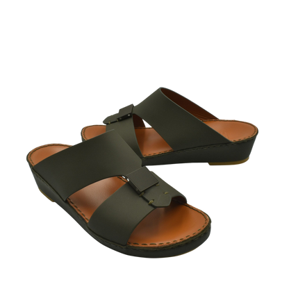 Black Quadratura Gomato sandals with adjustable straps and cushioned brown footbed for comfort