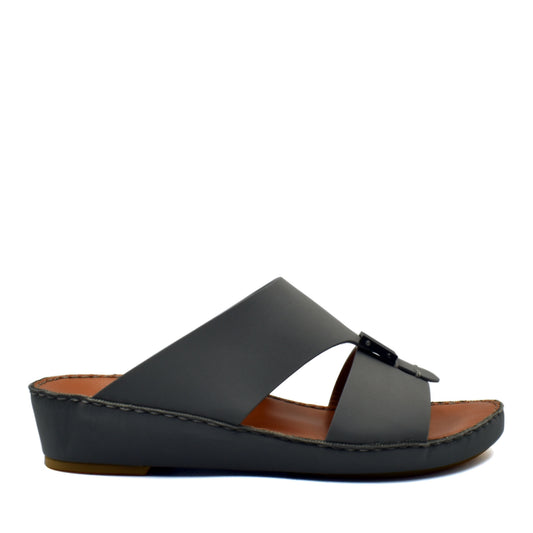 Black Quadratura Gomato slides with wide straps and cushioned brown footbed for comfort