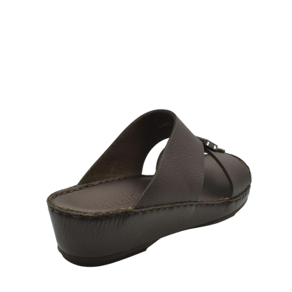 Brown leather Quadratura Isola Lustre sandals with cushioned sole and slip-on design