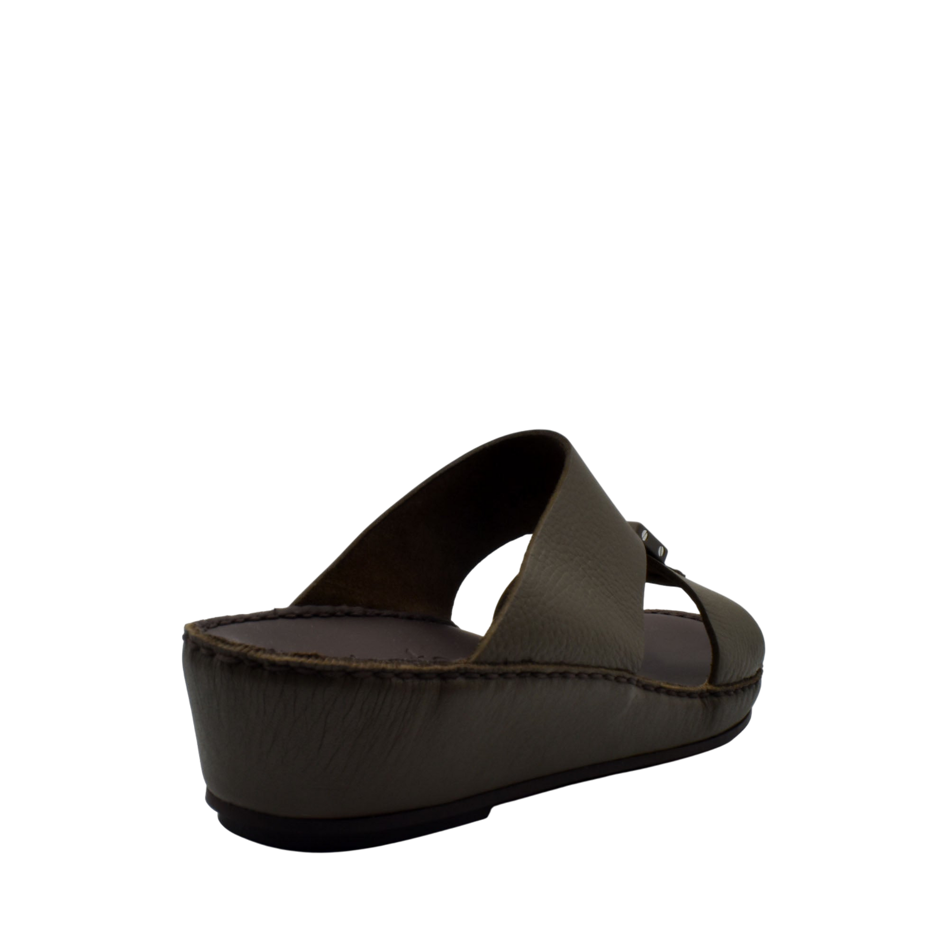 Private Collection premium casual sandals in brown with cushioned sole and open toe design