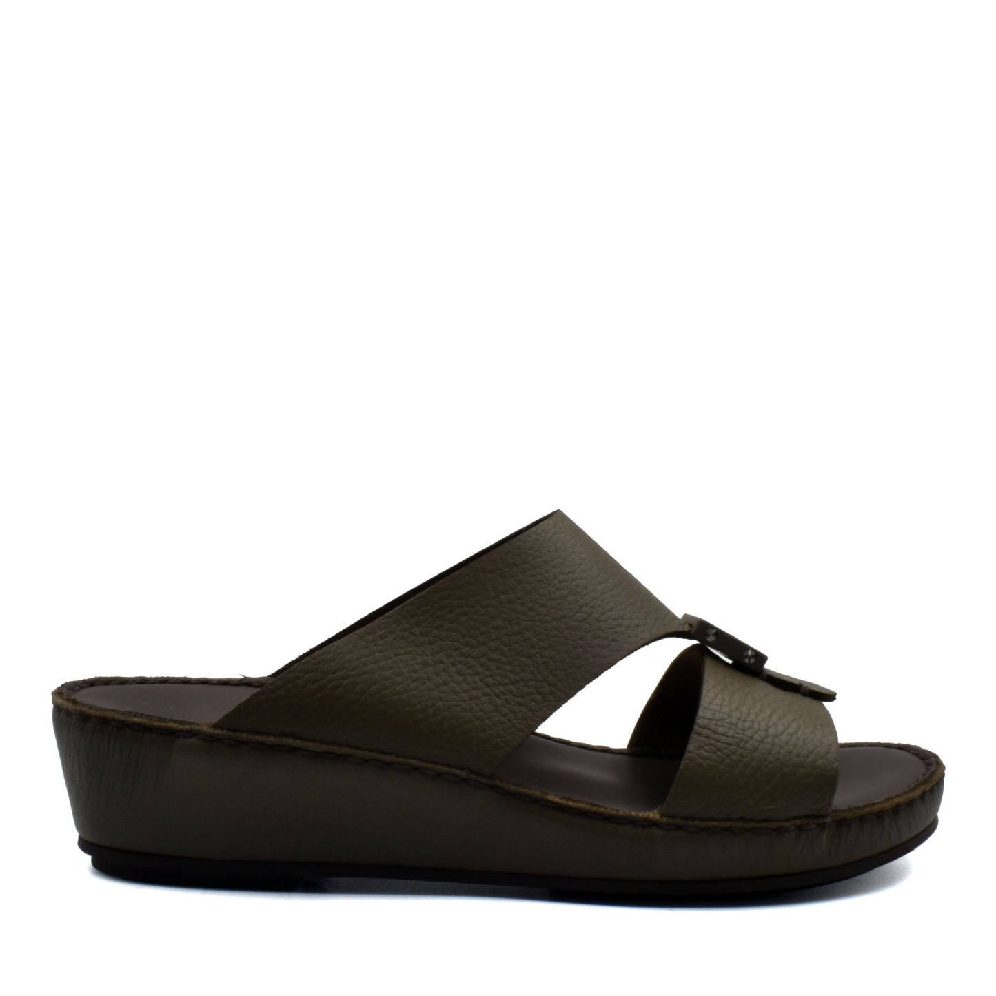 Private Collection premium casual sandals in brown with wide crisscross straps and cushioned sole