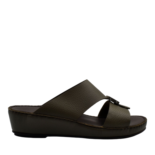 Private Collection premium casual sandals in brown with wide crisscross straps and cushioned sole